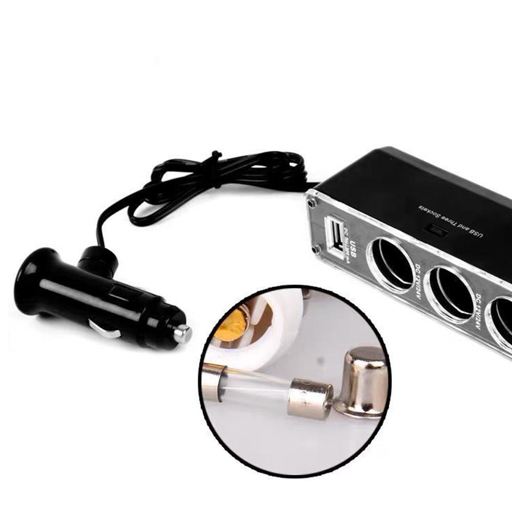 1 divisor de enchufe de encendedor de coche de tres vías 12V/24V con adaptador de cargador con puerto Usb negro