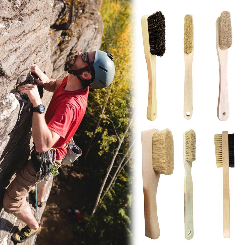 Brosse d'escalade 2 en 1, brosse à poils souples avec manche en bois de hêtre, dissolvant de callosités, brosse à poils de sanglier pour l'escalade