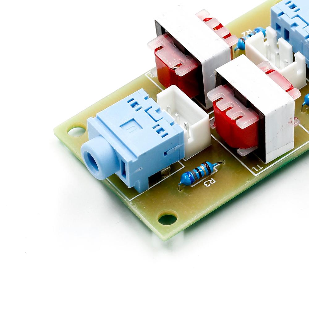 XH-M372 Stereo /Audio Isolator Vehicle Common Ground Suppression Interference Noise Isolation Module Transformer Coupler