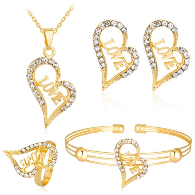 Set di quattro pezzi Fashion Love Heart pendenti orecchini bracciali Set di collana per Set di gioielli da donna Set di collana da sposa