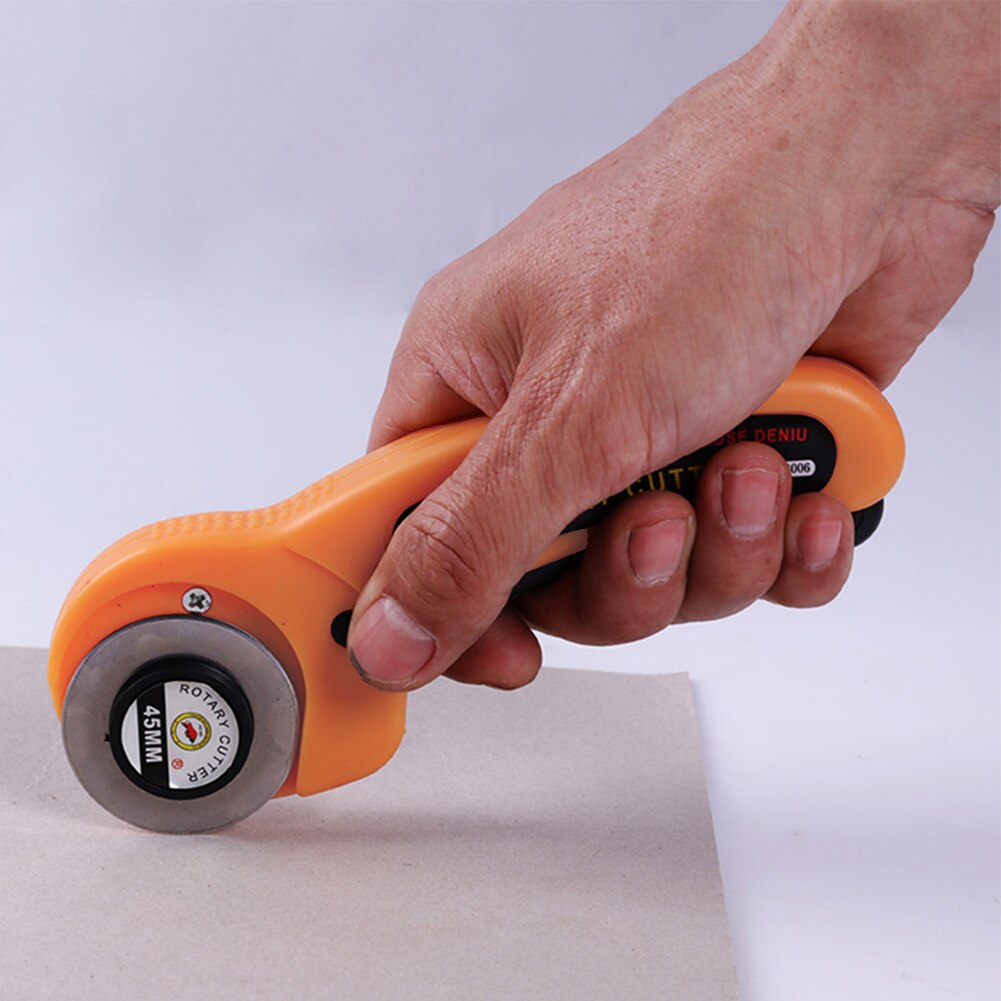 Stijlvolle 45mm Rotary Cutter Premium Quilters Naaien Quilten Stof Snijden Craft Tool draagbare Lederen