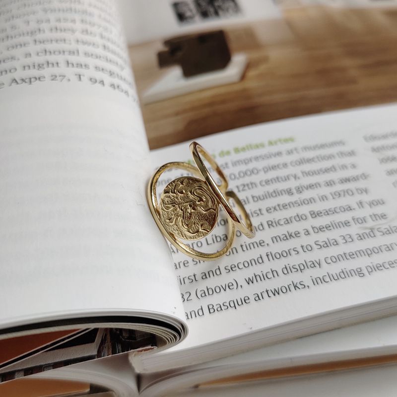 Silvology 925 sterling zilveren zeemeerminringen, ronde gouden ringen met lang haar voor vrouwen, modieuze sieraden en bedels