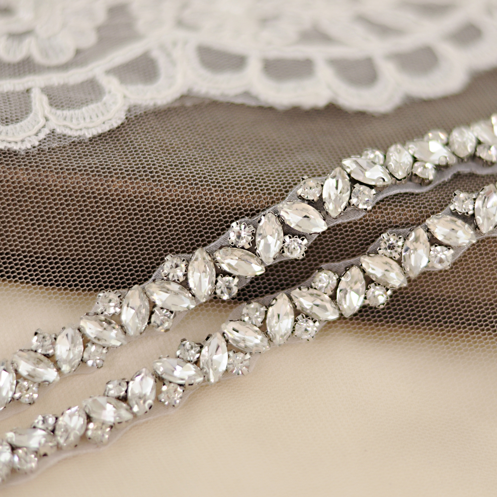 Pasek ślubny trixy z  s404 kryształkami, wstążki, srebrny pas z diamentami, pas ślubny z koralikami, pas dla druhny, dodatki ślubne