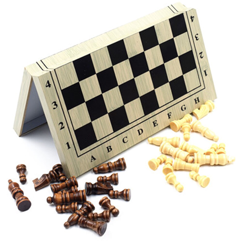 Wooden Chess Game International Chess Set Wooden Chess Pieces with Folding Chessboard for Toy or Chess toys