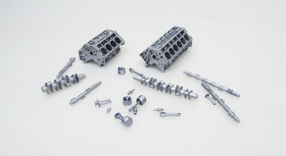 Nuovo die casting resina 1/18 Modello di Auto V8 V12 A Distanza di Controllo Modificato Auto FAI DA TE In Resina di Simulazione Del Cilindro Del Motore Pistone