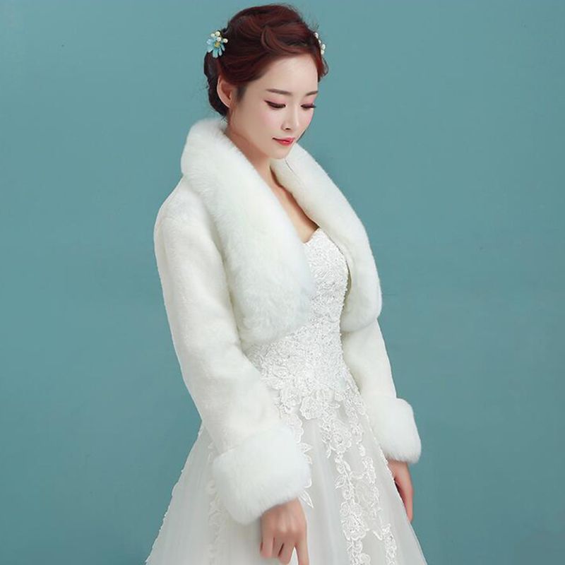 Veste de mariée Vintage blanche en peluche pour femmes, châle à manches longues, Cape de soirée, écharpe de princesse épaissie et chaude