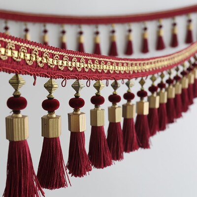 Høj kvalitet blonder gardin kvast hængende øre krystal perler blonder gardin trim hoved klud kunst sofa tilbehør scene: Purpur rød