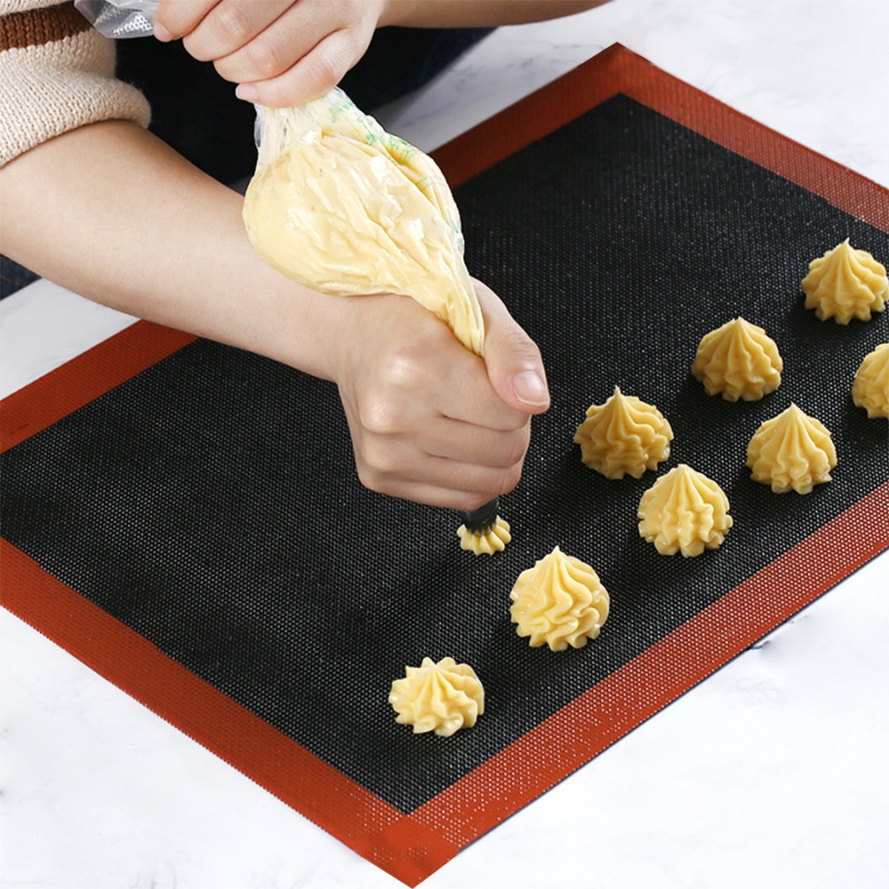 30x40cm Perforated Silicone Baking Mat Non-Stick Baking Oven Sheet Liner for Cookie /Bread/ Macaroon/Biscuits Bakeware