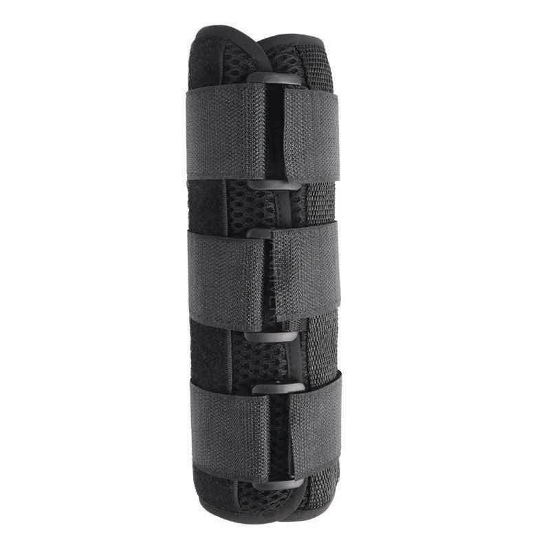 Splint braces for fracture of the arm in children with injury strap equipment elbow protectors to protect straight elbows
