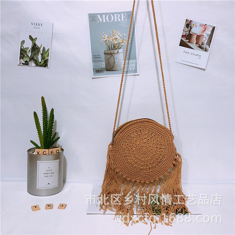 Dames handtassen ronde strozak dames tas met kwastje crossbody tas geweven rotan messenger bags handtas effen tas met kwastje: Koffie