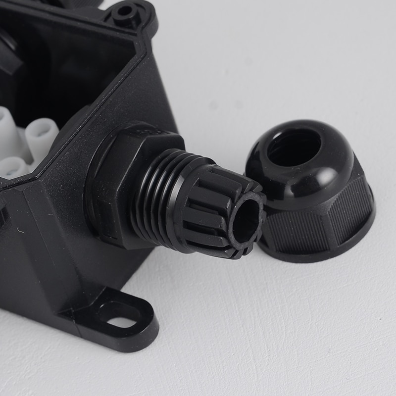 Outdoor waterproof junction box with waterproof head outdoor sealing junction box one into one out buried lamp connector