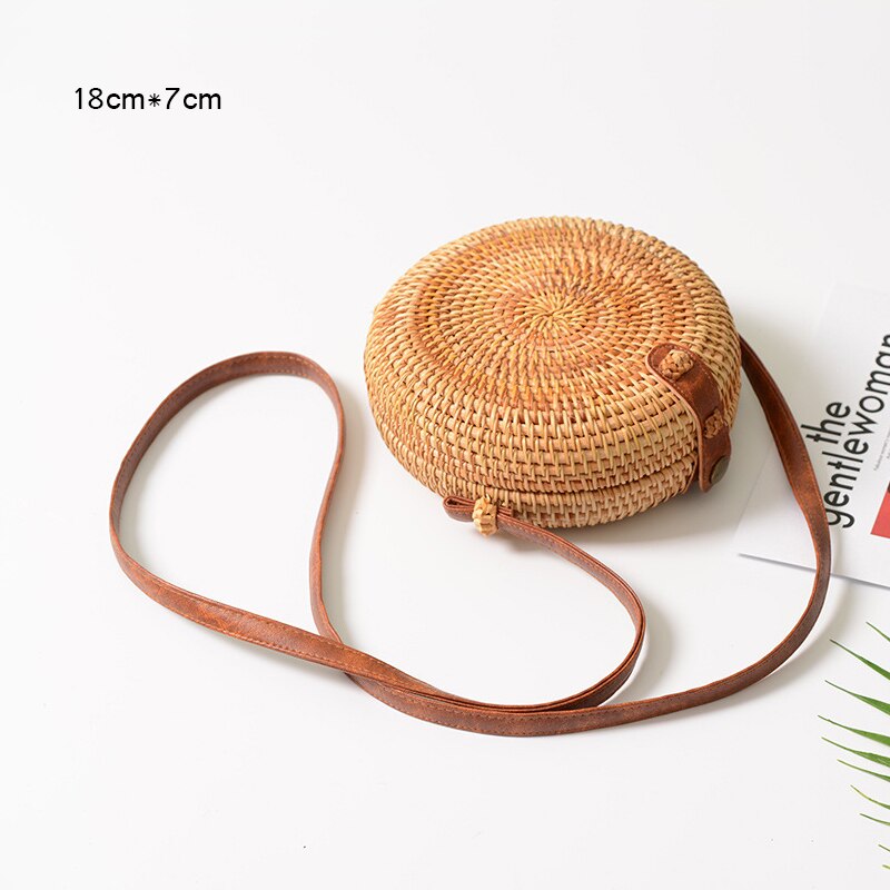 Women Shoulder Bad Rattan Sele Mini Round Retro Literary Leather Buckle PU Strap Handmade Woven Lady Beach Crossbody Bags: BT496C