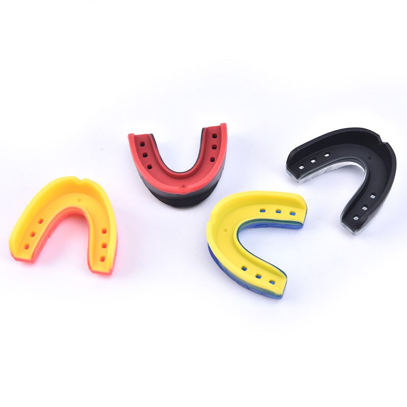 1Pcs Tand Protector Boksen Gebitsbeschermer Brace Boksen Tand Protector Tand Guard Sport Brace Orthodontische Toestel Trainer