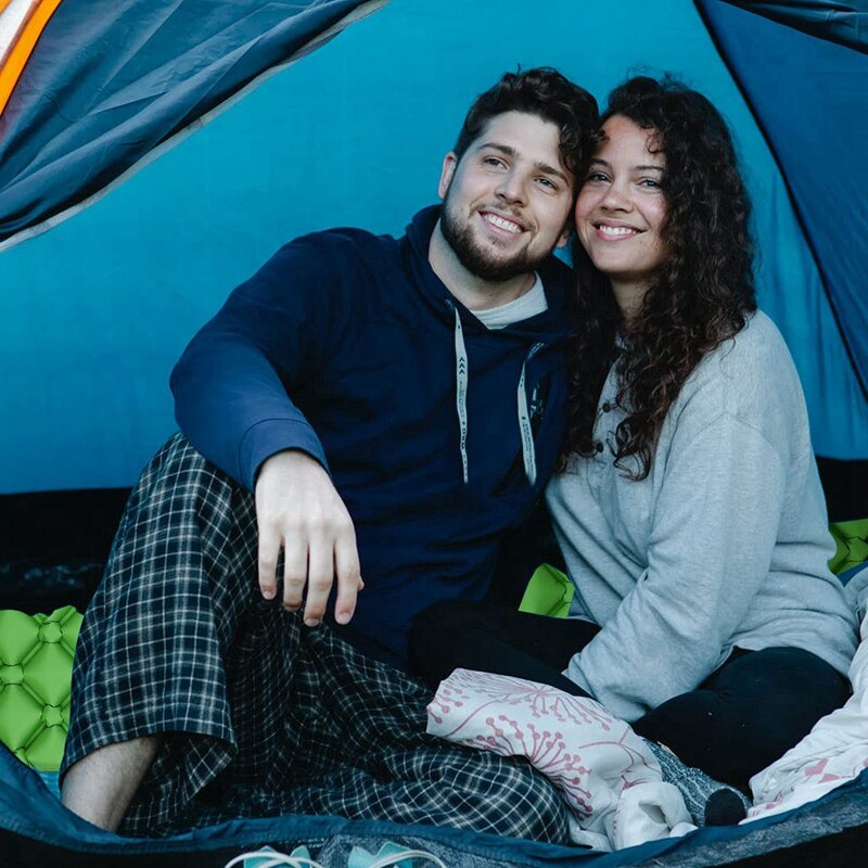 Einzelne campingmatte mit kissen, leichte, kompakte luftmatratze, leichte, tragbare luftmatratze für zelt, rucksackreisen und wandern