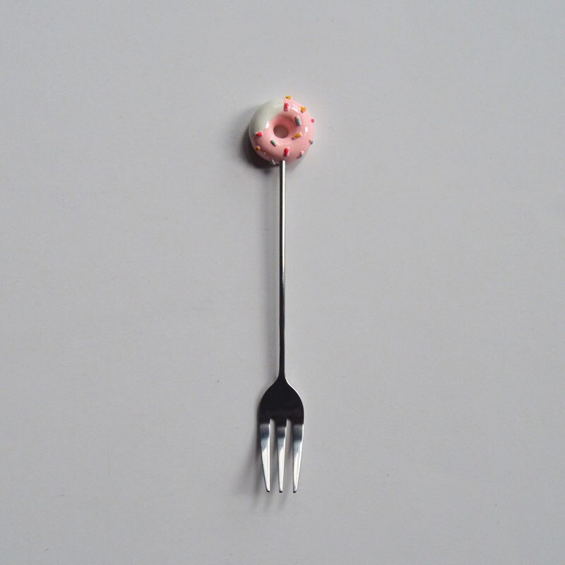 De dessertvork is een essentieel bestekstuk dat speciaal is ontworpen