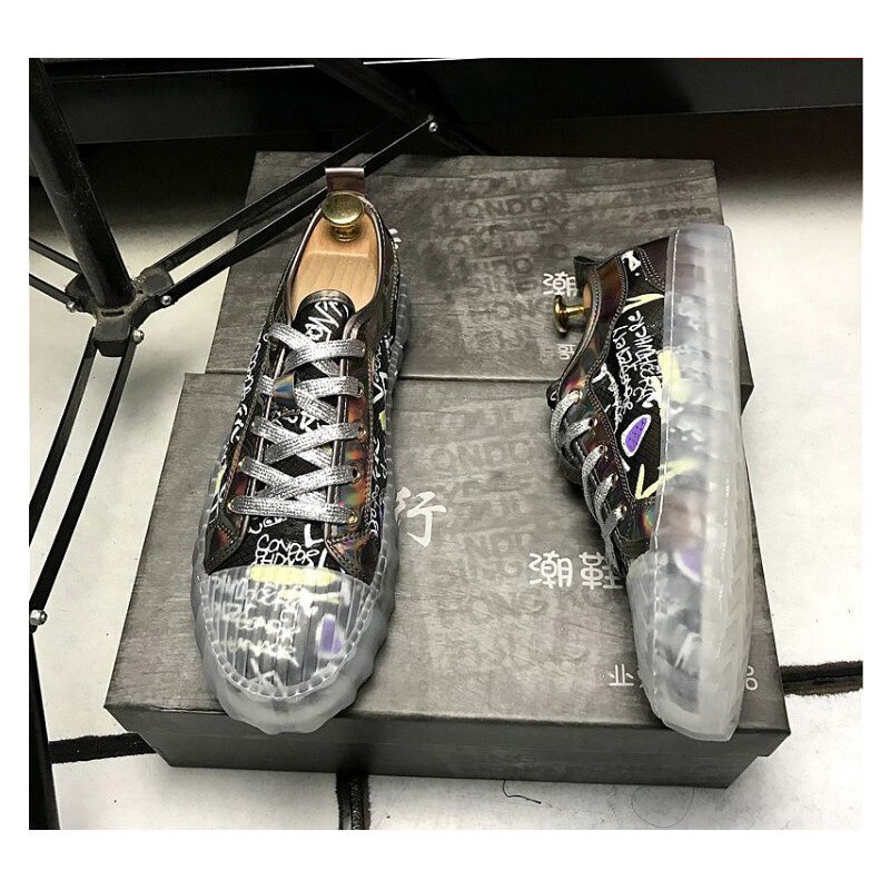 Menn svarte fritidssko graffiti gjennomsiktig såle herre fritidssko hip hop trenere rullebane zapatos prom loafers sko
