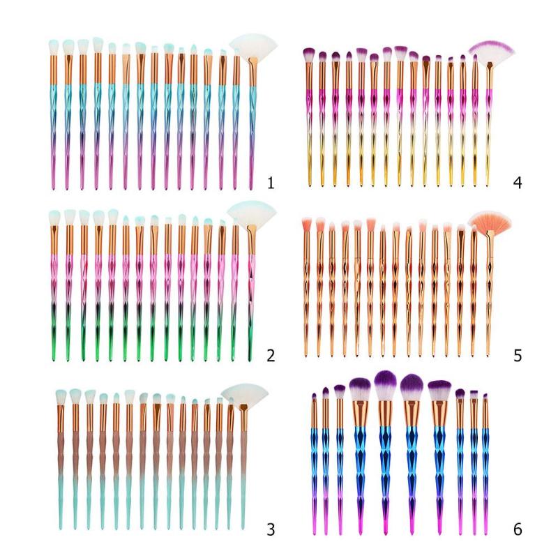 Set 15 3d diamanten waaiervormige poederoogschaduw en wenkbrauwmake-upkwasten