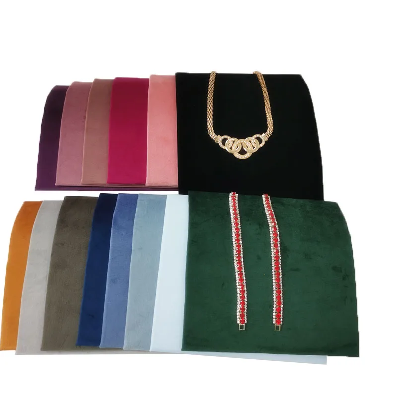 Hoge, gebogen fluwelen kettingstandaard, sieradenstandaard, sieradendisplay, sieradenhouder, opbergstandaard voor kettingen en sieraden.