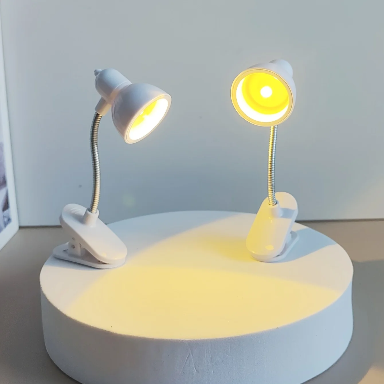 Tragbare LED-Lampe, Mini-Leselampen, augenfreundliche, augenschonende Leseleuchte zum Aufstecken für Bücher, Lesen im Bett, Schreibtischzubehör