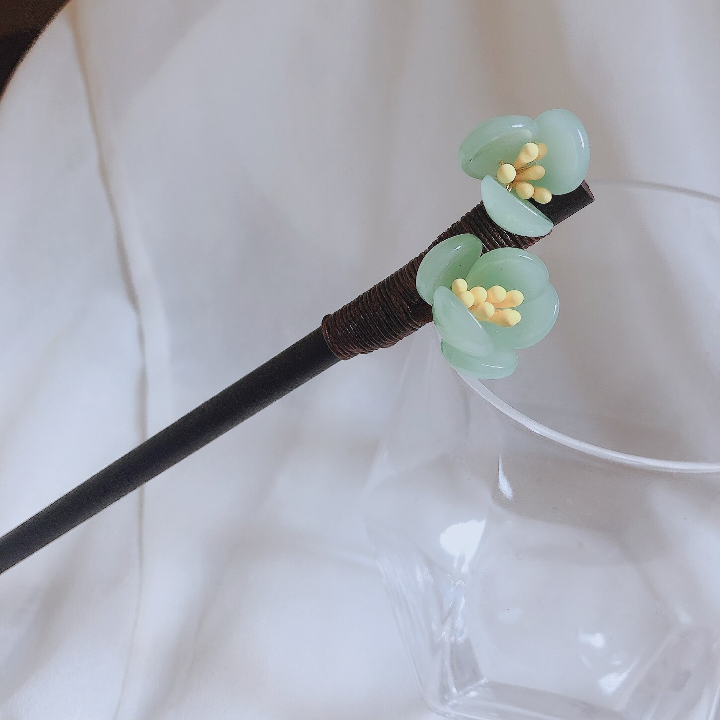 Morkopela-horquilla de madera de flor de ciruelo hecha a mano para mujer, accesorios de horquillas Vintage, joyería para el cabello de banquete: green