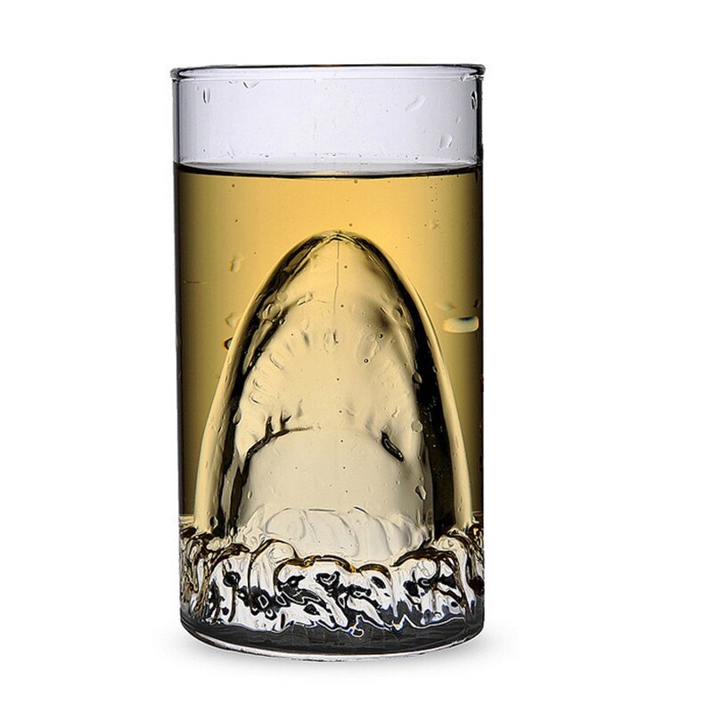 1 Piece Floating Shark Attack Shot Glass Mug / Shark Drinking Glass Cup Deep-sea Shark Drinking Glass