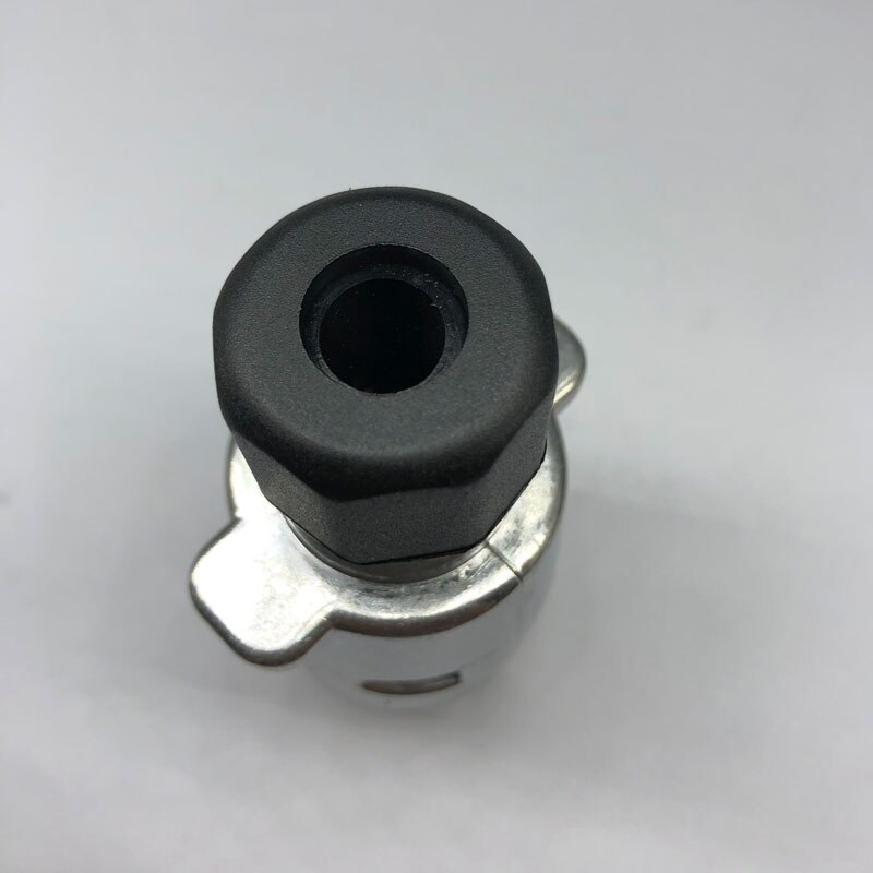7 Pin Accessories Towbar Protector 12V Car Durable Trailer Socket Aluminum Alloy Connector Plugs European Standard Vehicle plug