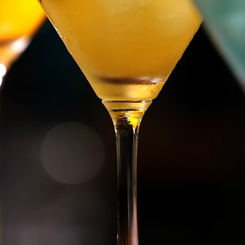 The Cocktail Glass European Household Goblet Drinking Glass Originality Bar Martini Cup Triangle Glass Party Verre Cocktail