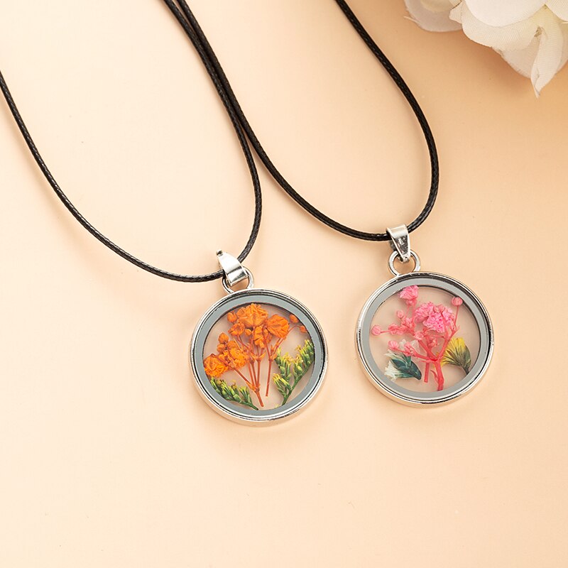 Real Natural Dried Flower Necklace Round Glass Pendant Necklace For Women Jewelry Mother's Day