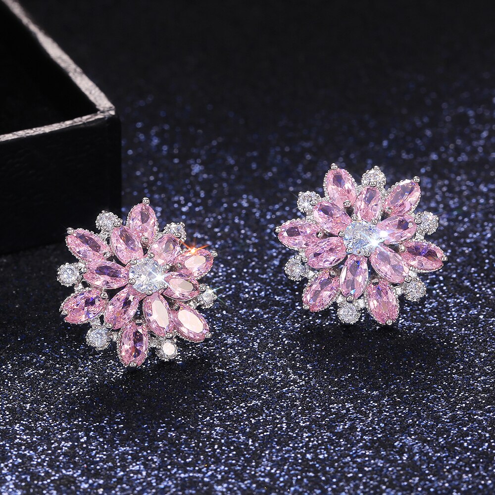 Huitan Gorgeous Big Flower Stud Earring for Women Wedding Engage Dance Party Noble Brilliant Zircon Stone Earrings: E377