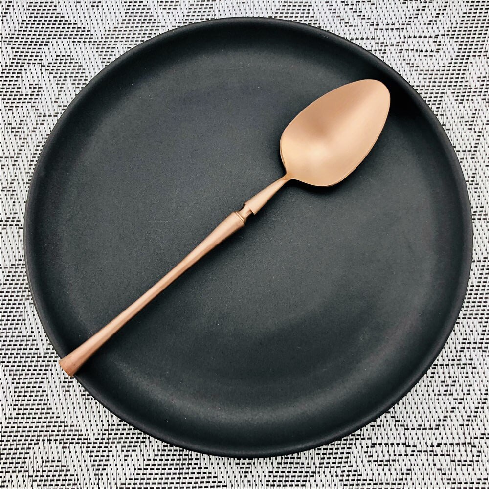 Gorgeous Retro Rose Gold Cutlery Set Copper Stainless Steel Dinnerware Set Knife Forks Teaspoon Wedding Tableware Set 1Piece: 04 Dessert Spoon