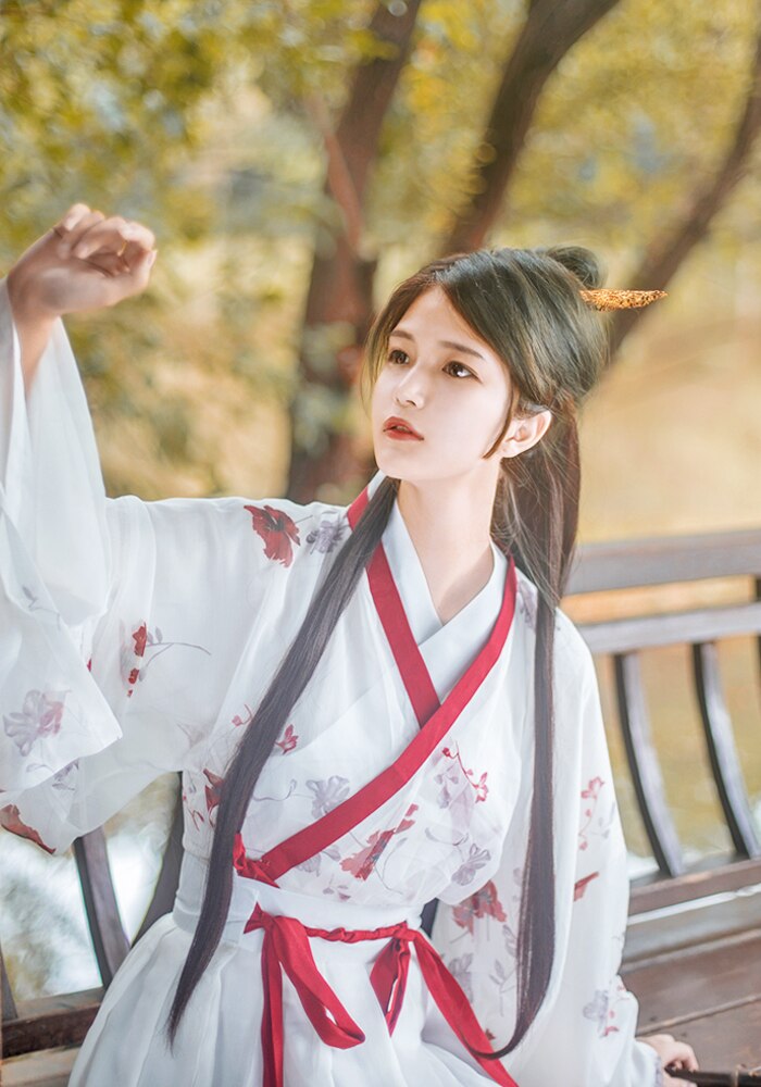 Valkoinen keiju muinainen hanfu mekko perinteinen kiinalainen tanssi puvut kirjailtu folk tang puku esiintymisvaatteet