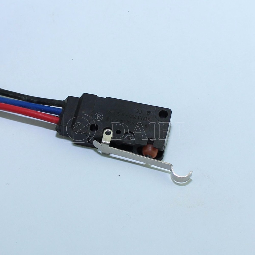 1Pcs Micro Limit Switch Waterproof Microswitch Momentary Type Coventional Lever 10A 125VAC/250VAC With 200MM Wire