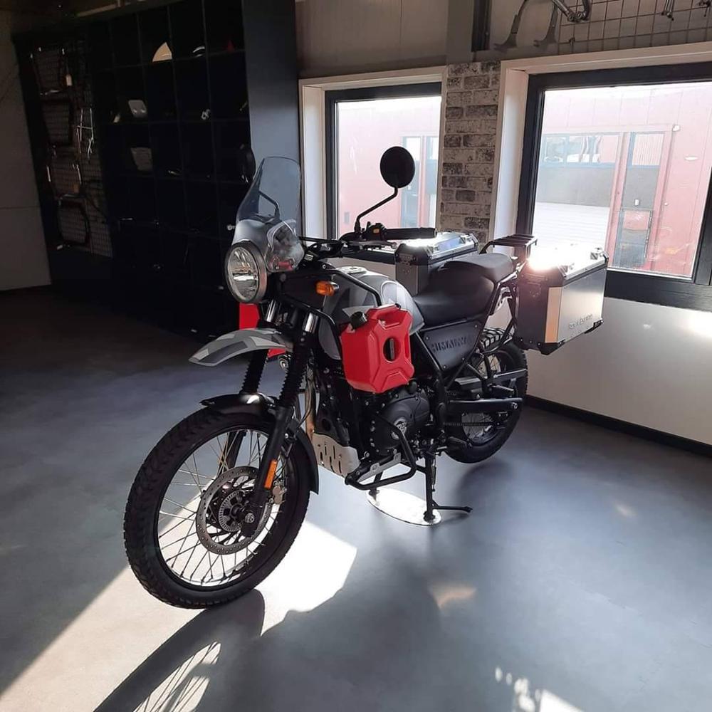 5L 1.3 Gallon Red Motorcycle Bikes Mount Fuel Tank Gasoline Spare Oil Container Oil Can Gas Pot Anti-static Jerry Can Jerrycan