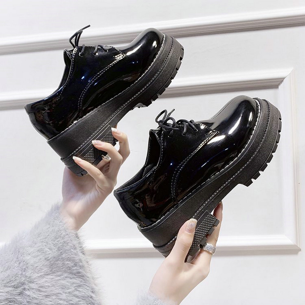 Dam tjocka botten sneakers snörning låg häl klack lackläder skor halkfria damer höjd öka casual skor  b62-77 jy