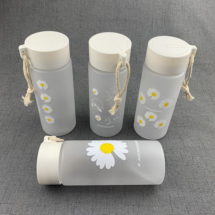 600Ml Kleine Daisy Transparante Plastic Water Flessen Bpa Gratis Creatieve Frosted Water Fles Met Draagbare Touw Reizen Theekop