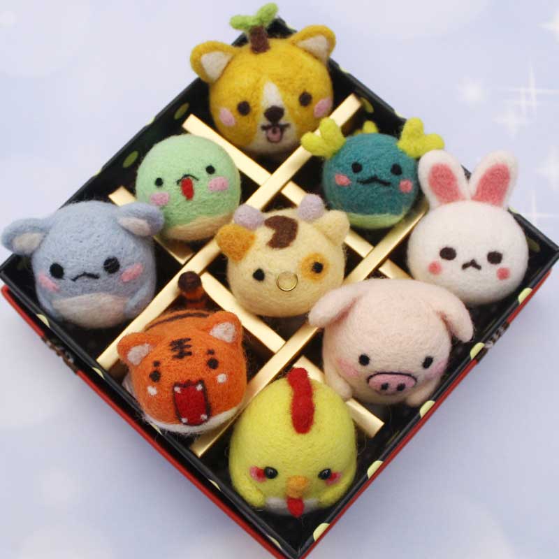 9 pcs /set Dogs Cat Cautus Wool needle felting DIY Handmade Stitch Needlework For special Material Package