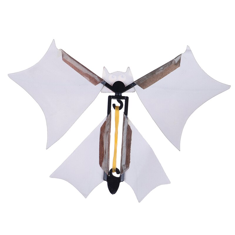 1PC Kunststoff Magie Fliegende Fledermaus Klassische Magie Tricks Halloween Party Spaß Spielzeug 11x14cm