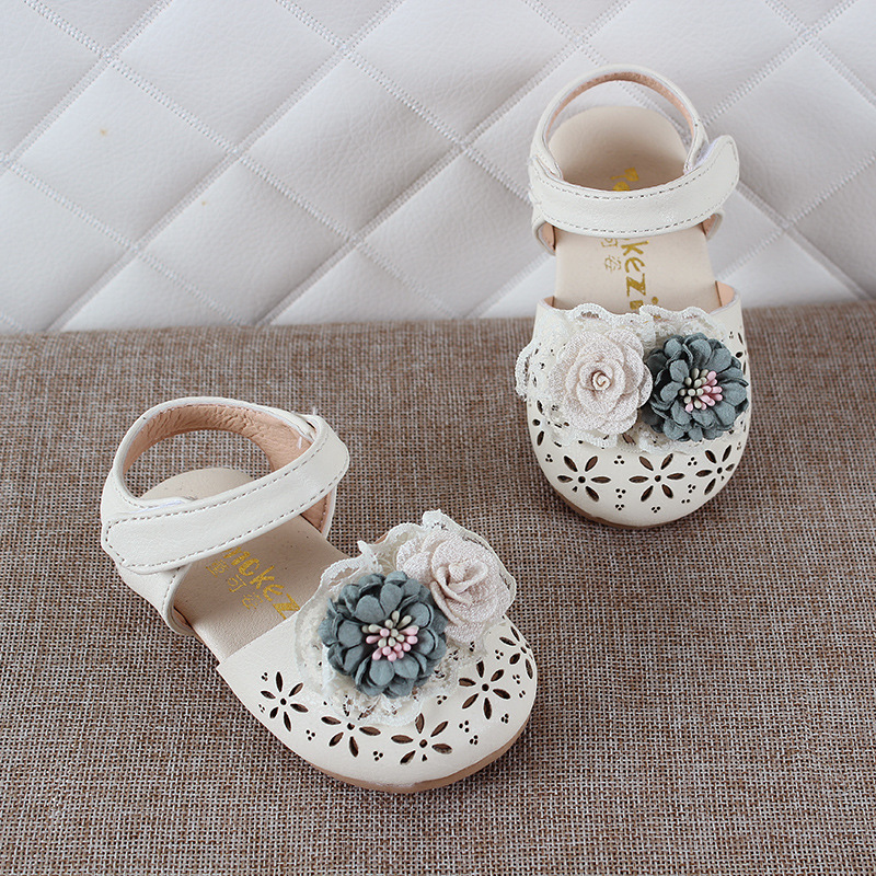 neueste Sommer freundlicher Leder Schuhe Süße Blume freundlicher Sandalen Für Mädchen Kleinkind Baby Atmungsaktive Aushöhlen Schuhe