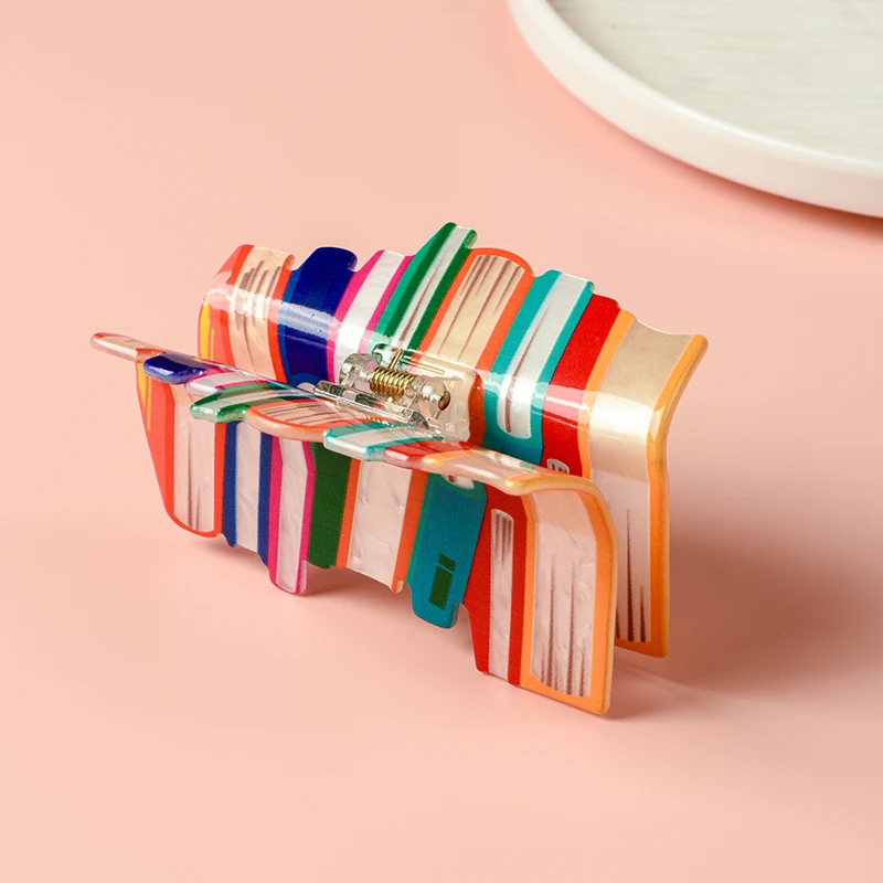 1 Stück koreanischer Stil Buchform Acryl Wasser Welligkeit Platte Haarspange für Frauen – einzigartiges Haarklammer Haarnadel Ornament: Lavendel