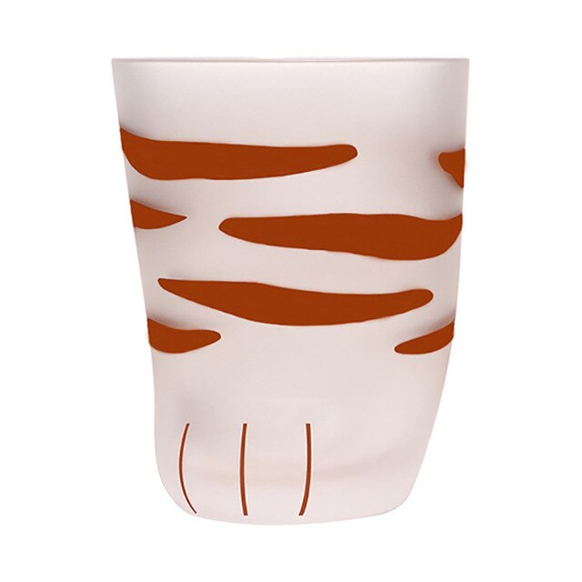 Søte katt poter tiger poter glass krus kopp gjennomsiktig kaffe te juice drikker dessert frokost melk spesielt: Brun