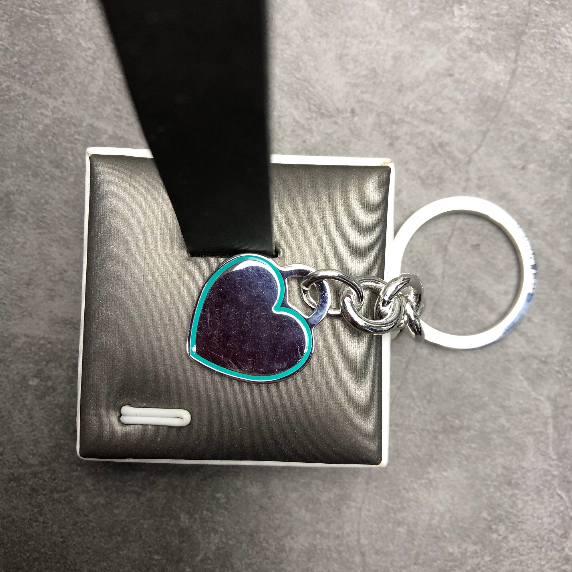 neue Beliebte 1:1 Silber Grün Herz Tag Key Ring Original Schmuck Zubehör Für Frauen Kostenlose