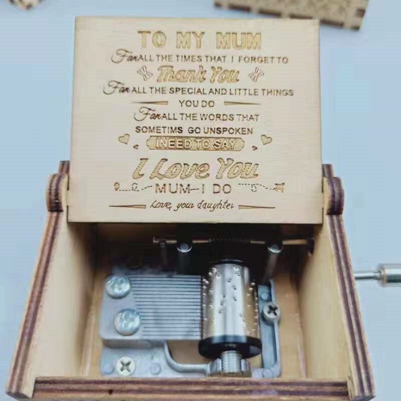 Mom's Day Engraved Wooden Music Box You Are My Sunshine -Hand Cranked Wood Music Box Christmas To Mom Daughter: J