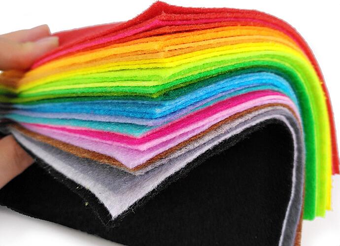 40Pcs Vlies Stoff DIY Spielzeug Bunte Manuelle Fühlte Tuch Polyester Tischdecke Quadrat Hand Handwerk Spielzeug Für Ausstellung GYH