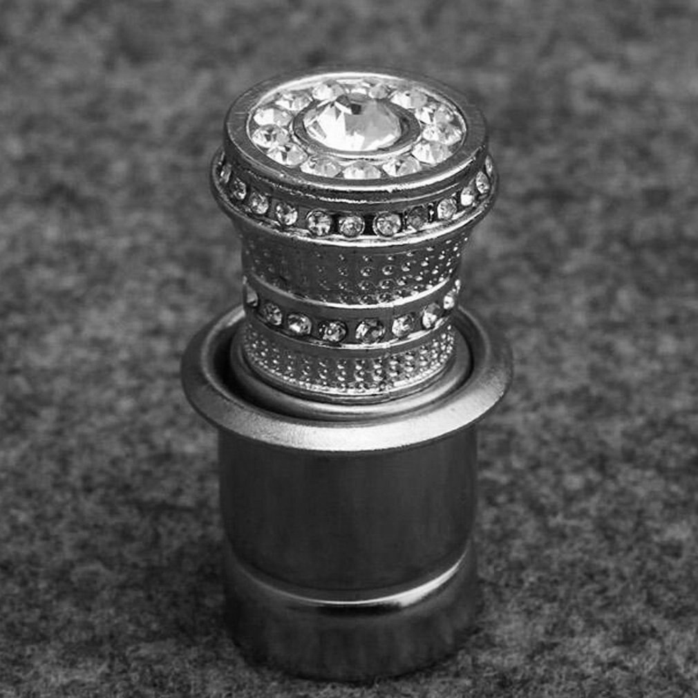 Universele persoonlijke auto sigarettenaansteker, metalen diamant geplateerde auto-stopcontact, rookverwarmer