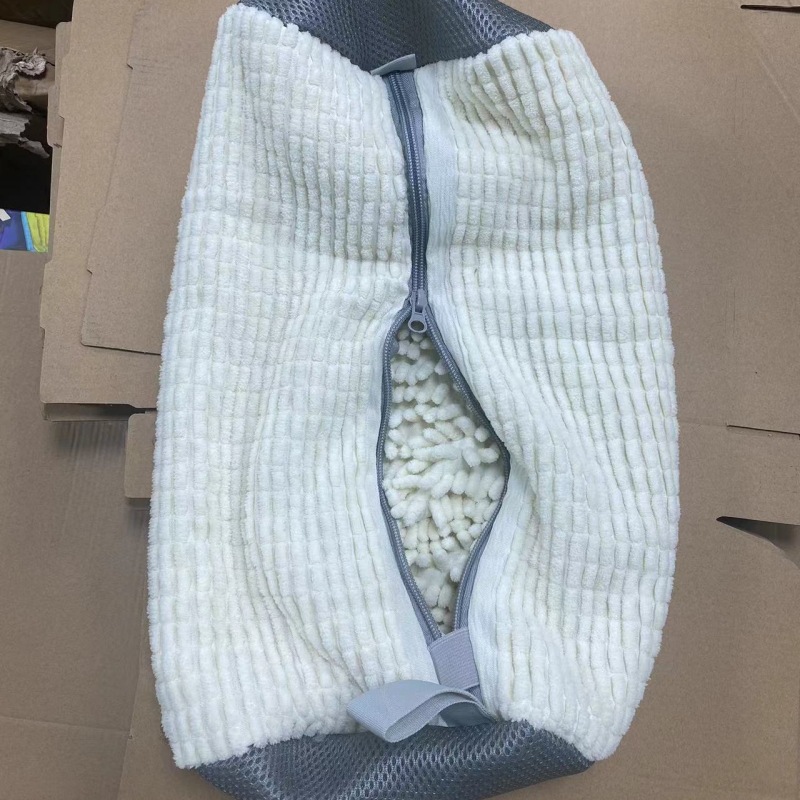 Chenille Shoe Wash Bag - Machine Washable Laundry Bag for Shoes, Anti-Scratch Protection Mesh Bag for Footwear Care: light yellow