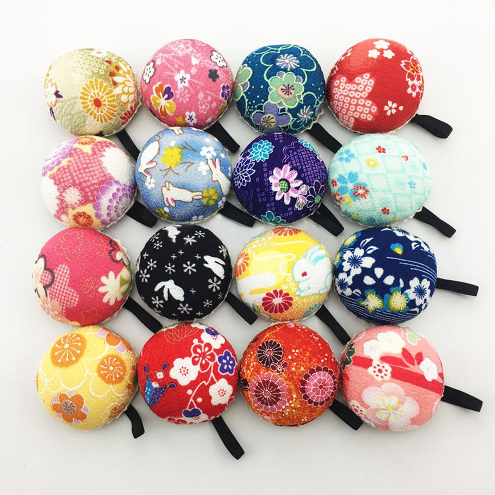 Needle pin cushion safety pin Round Cushion Holder with Elastic Wrist Strap DIY Sewing Kit alfileres para costura pin holder
