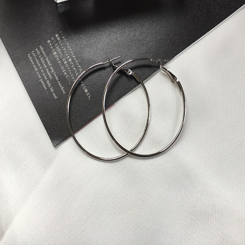 Band Ohrringe für Frauen/Mädchen Große Glatte Kreis Hängen Charme Gold Jahrgang Reifen Kleine Schmuck Schleife Ohrringe