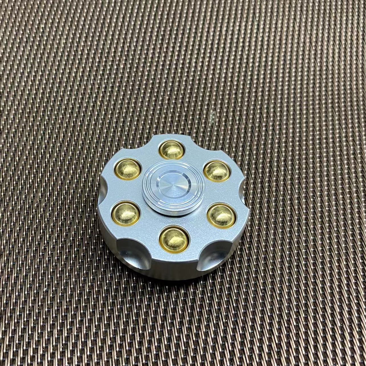 Relax Spinner Removable Bullet Revolver Fidget Spinner Metal Fingertip Gyro Metal Fidget Hand Spinner Stress Relief Toys: SILVER