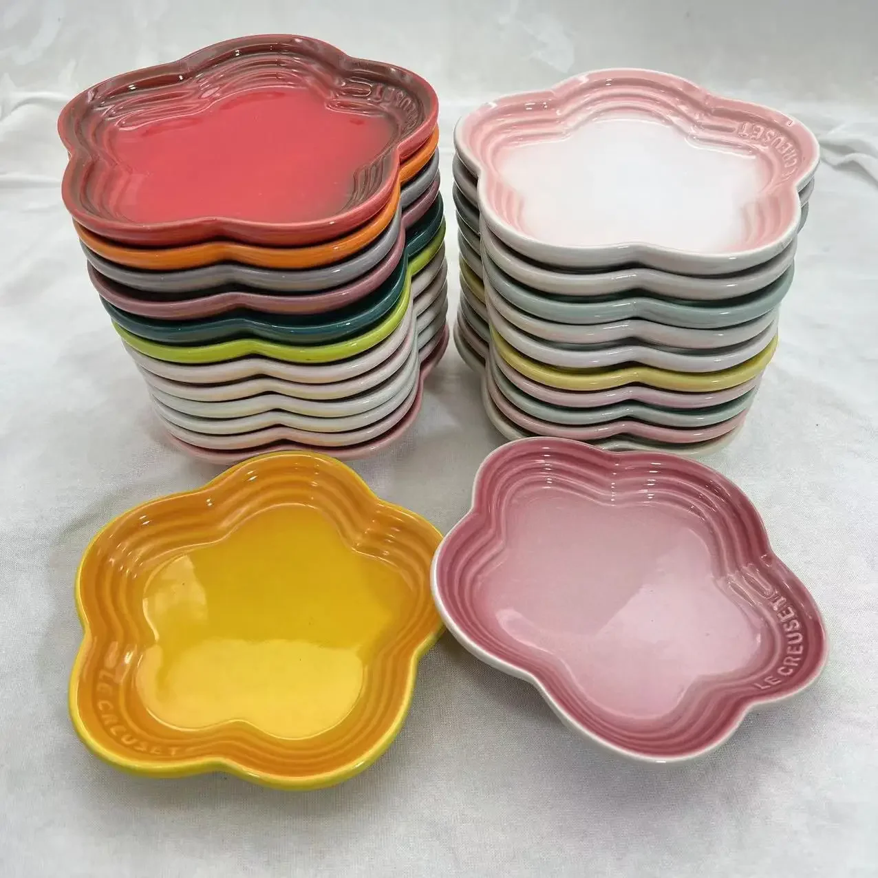 5,5 zoll Pflaumenblüte Kleine Teller Französisch Kühle Farbe Kuchen Dessert Teller Keramik Geschirr Haustier Schrittweise Spike Knochen Platte Geschirr