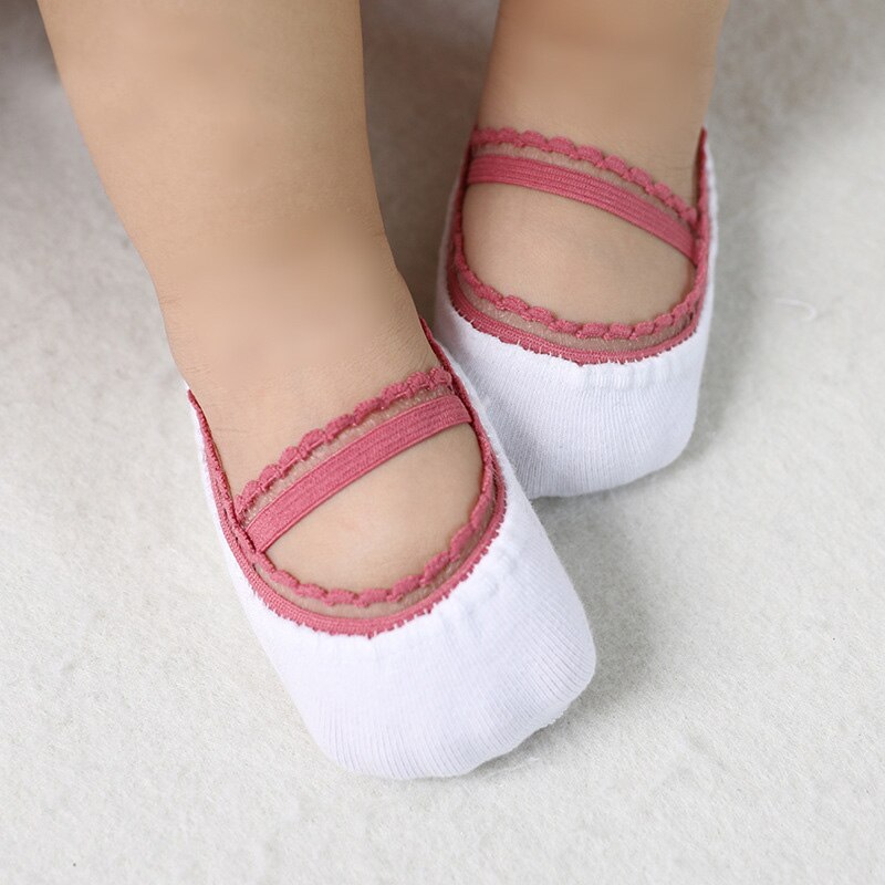 Verão rendas bebê meias cor sólida anti-deslizamento meias da menina do bebê com solas de borracha crianças macio algodão sapatos meias
